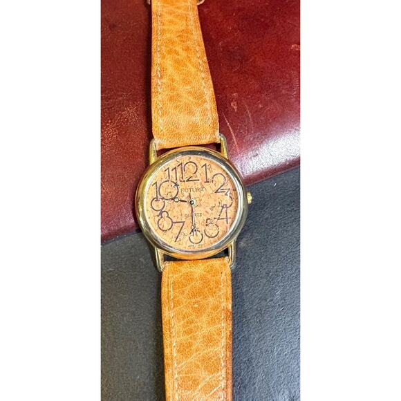VTG Women\'s 30mm Futura Gold Tone Cork Watch with Leather Band main image 4
